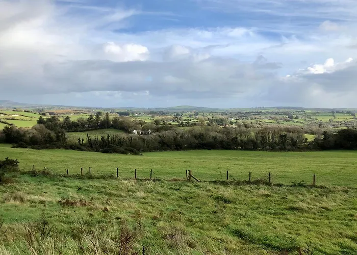 The Lookout 3* Drimoleague