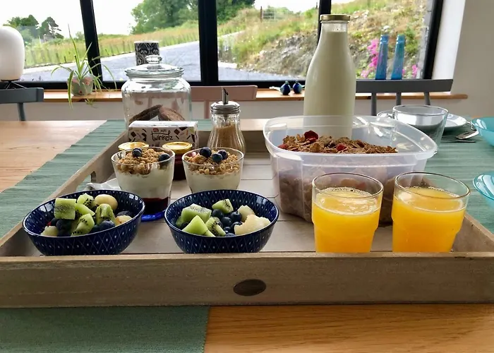 The Lookout 3* Drimoleague